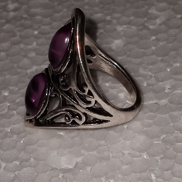 This is a very nice ring size Sale 8 - Picture 3 of 3